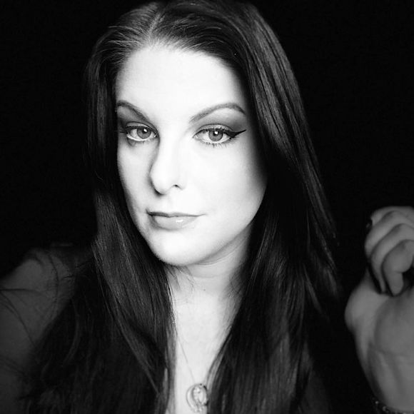 Meet your Posher, Candice - Picture 1 of 1